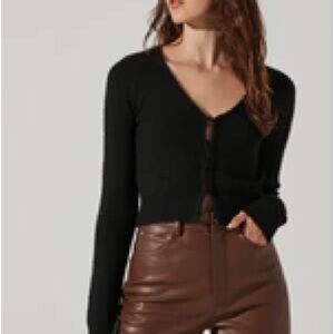 ASTR The Label Pearl Button Cardigan Sweater- Black / M